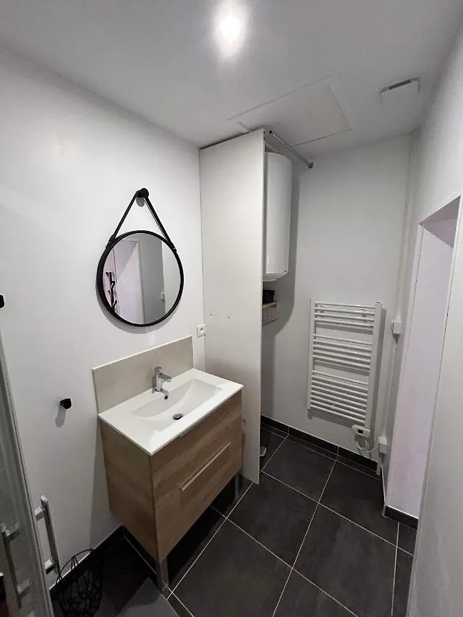 شقة Studio En Centre Ville + Wifi Labruguière فرنسا